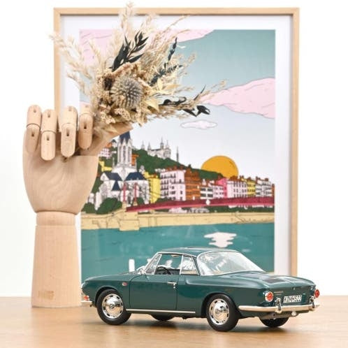 VW Karmann Ghia 1500 1963 Smaragd Green / 1:18 / Norev