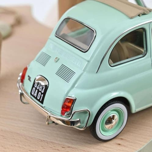Fiat 500 L 1968 Pastel Blue New Baby Gift / 1:18 / Norev