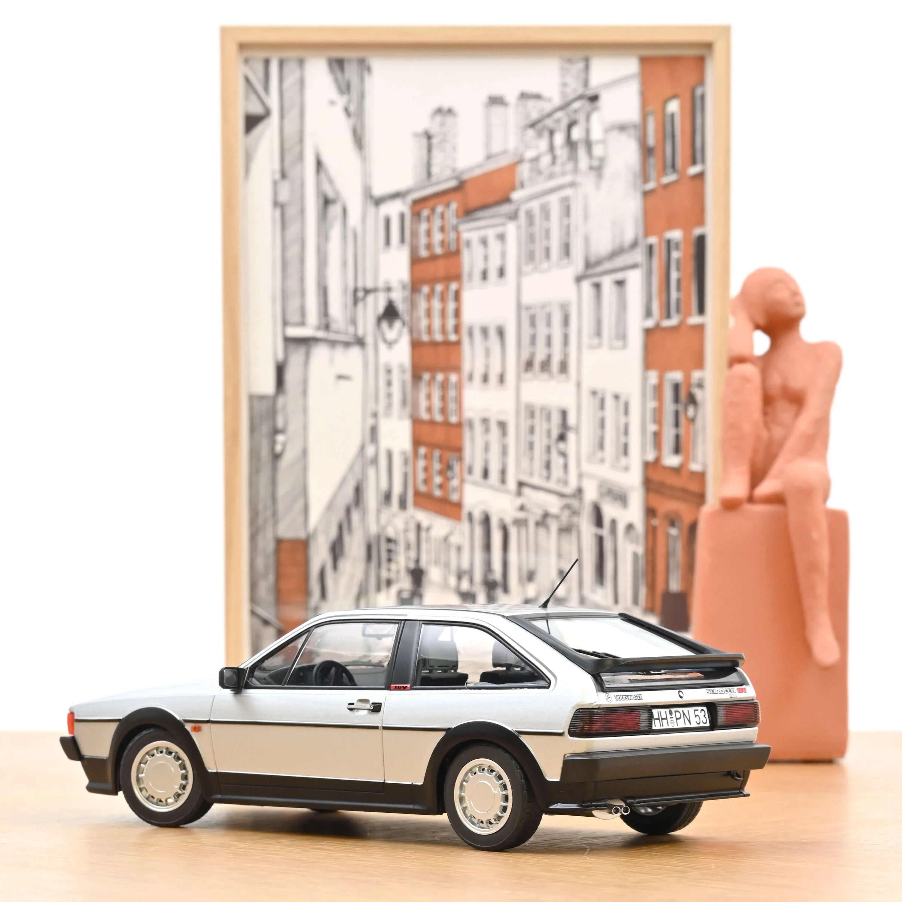 VW Scirocco GTX 16V 1988 Flash Silver 1:18 - Norev