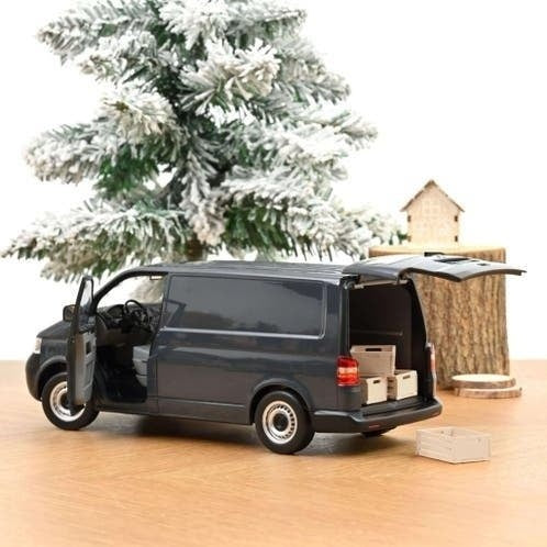 VW Transporter 2003 Anthracite Grey / 1:18 / Norev