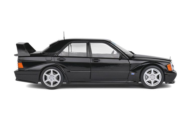 Mercedes Benz 190E Evo2, zwart 1:18