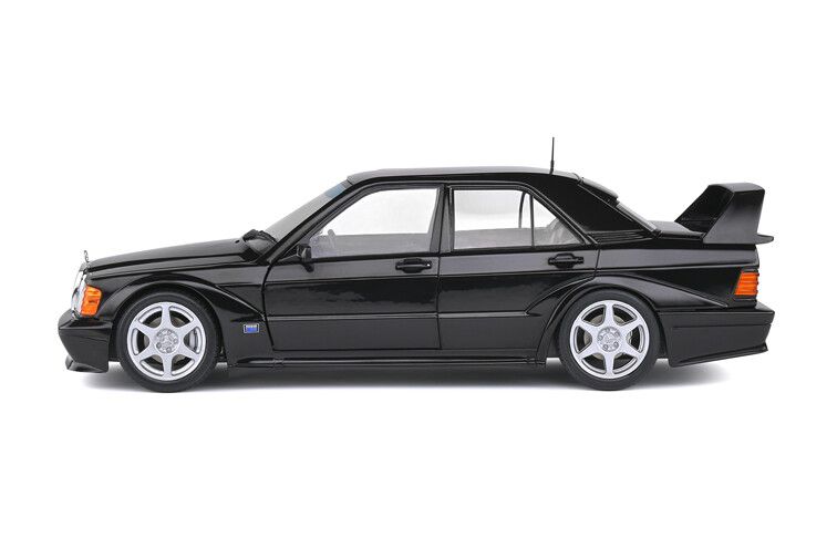 Mercedes Benz 190E Evo2, zwart 1:18