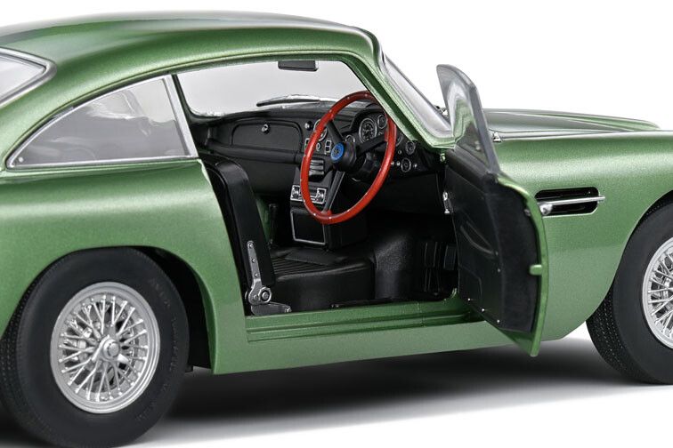 Aston Martin DB5 '64, groen 1:18