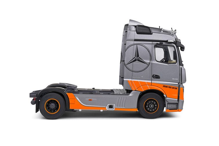 Mercedes Benz Actros B. Grand Prix Edition '19, zilver 1:24