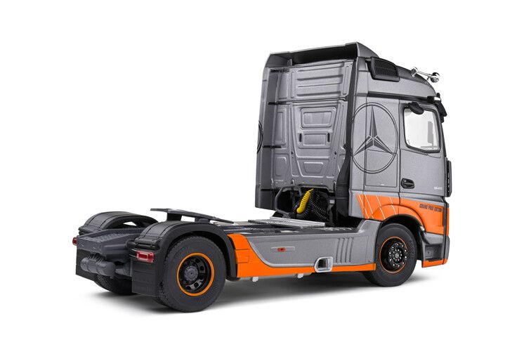 Mercedes Benz Actros B. Grand Prix Edition '19, zilver