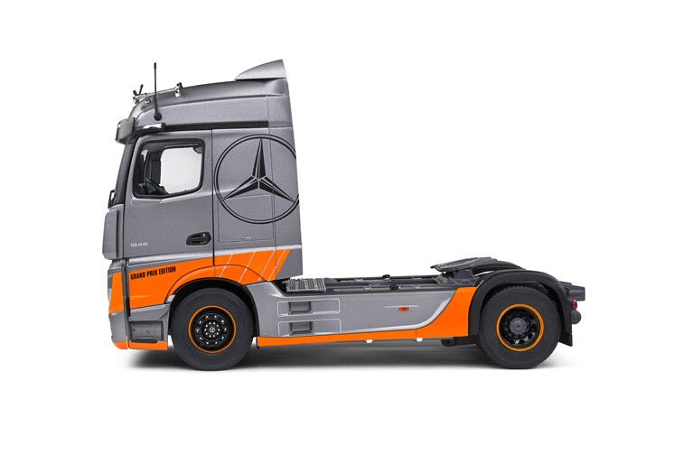 Mercedes Benz Actros B. Grand Prix Edition '19, zilver
