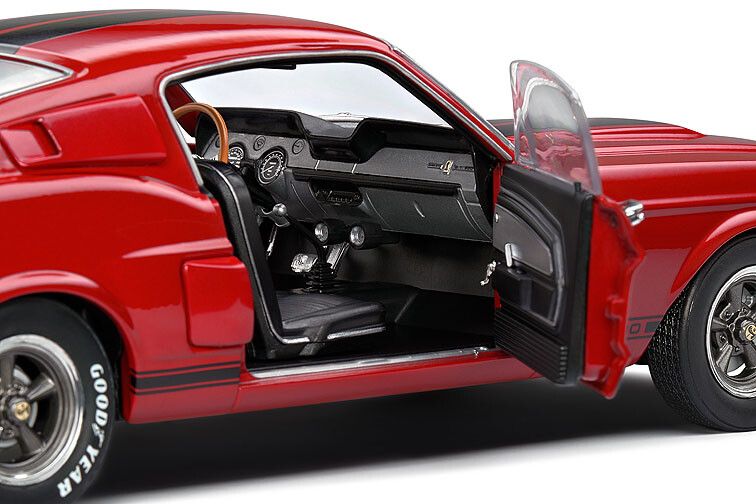 Shelby GT500 '67, rood 1:18