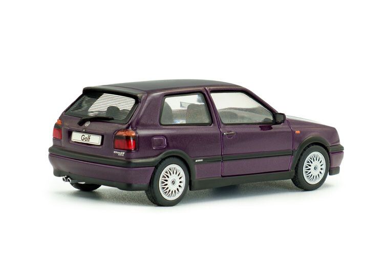 VW Golf MKIII VR6 '94, paars (Dusty mauve pearl)