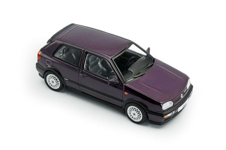 VW Golf MKIII VR6 '94, paars (Dusty mauve pearl)