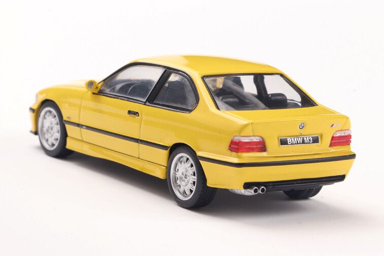 BMW M3 (E46) '99, geel