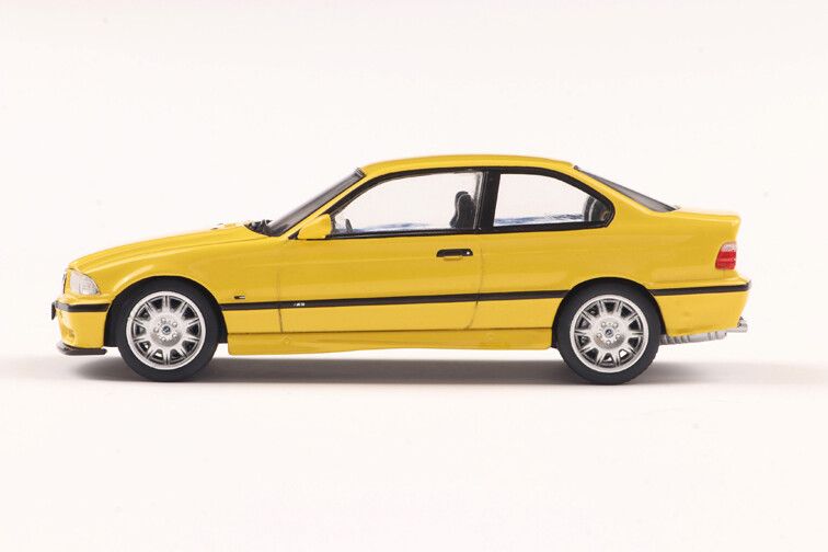 BMW M3 (E46) '99, geel