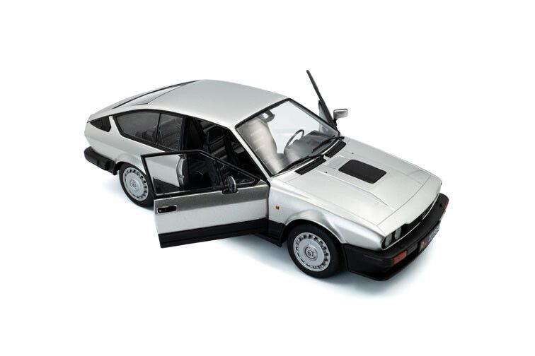 Alfa Romeo GTV6 '84, zilver
