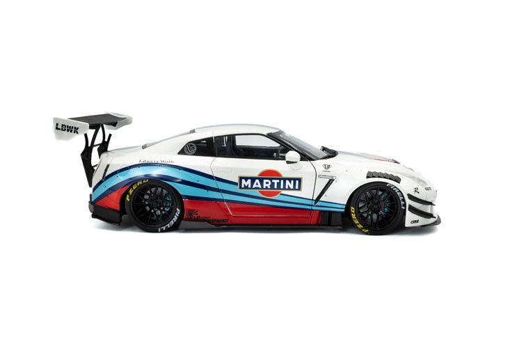 Nissan GT-R (R35) W Liberty Walk body kit 2.0 M '24