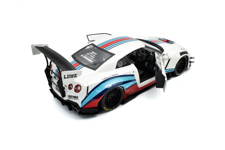 Nissan GT-R (R35) W Liberty Walk body kit 2.0 M '24
