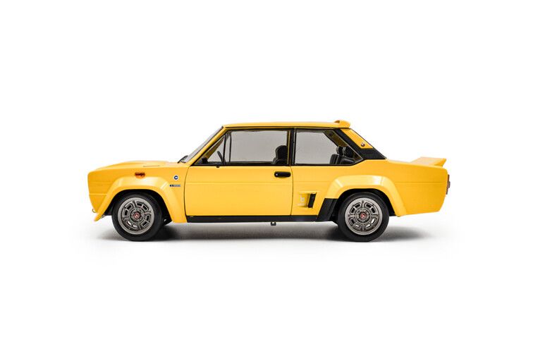 Fiat 131 Abarth '80, geel