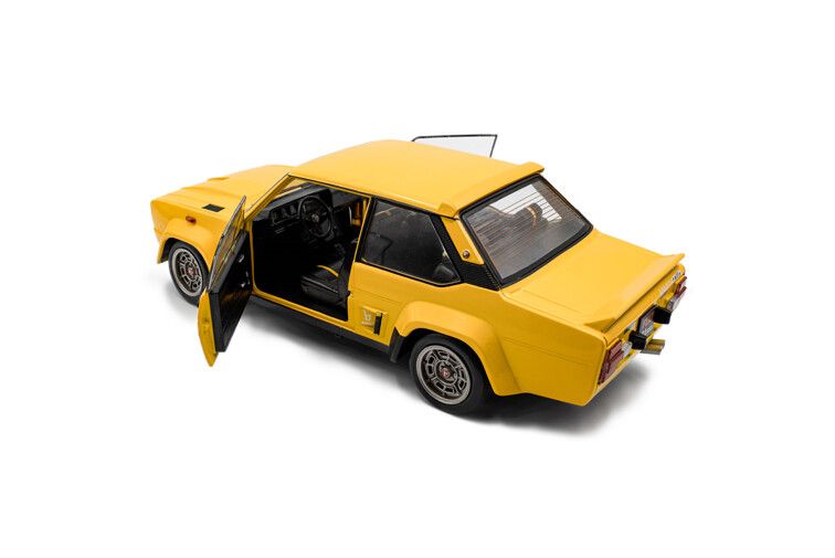 Fiat 131 Abarth '80, geel