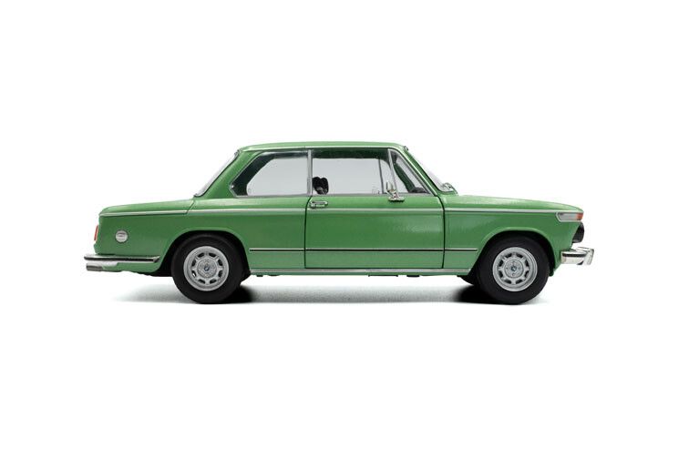 BMW 1602 Taiga '71, groen 1:18