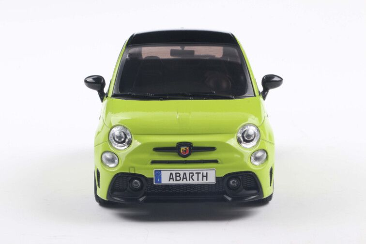Fiat F595 Abarth '23, groen (Verde Adrenalina) 1:18