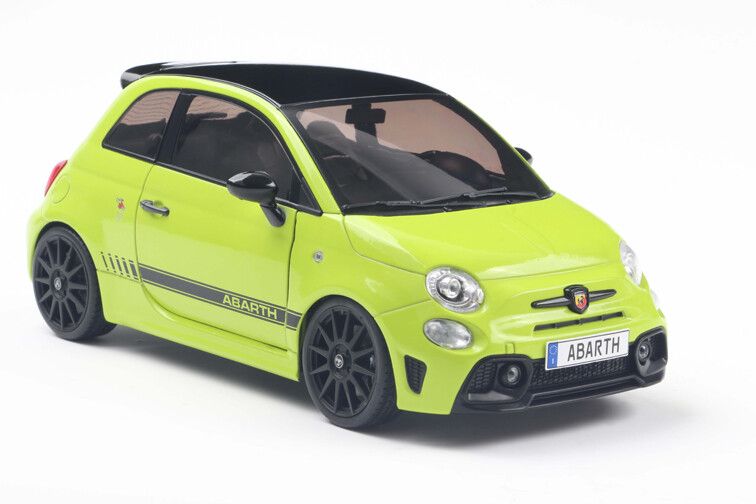Fiat F595 Abarth '23, groen (Verde Adrenalina) 1:18