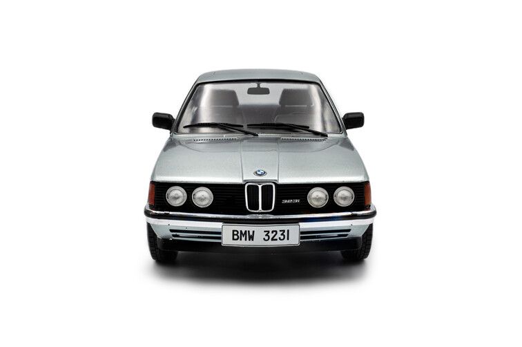 BMW 323I (E21) '80, blauw metallic (saphireblue) 1:18