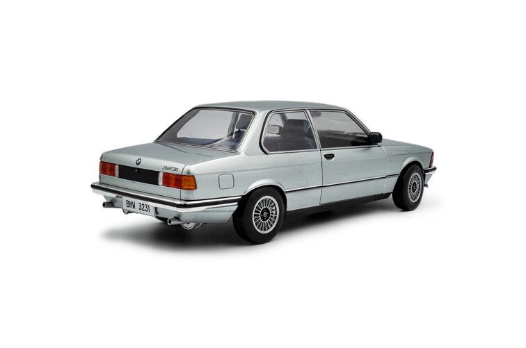 BMW 323I (E21) '80, blauw metallic (saphireblue) 1:18