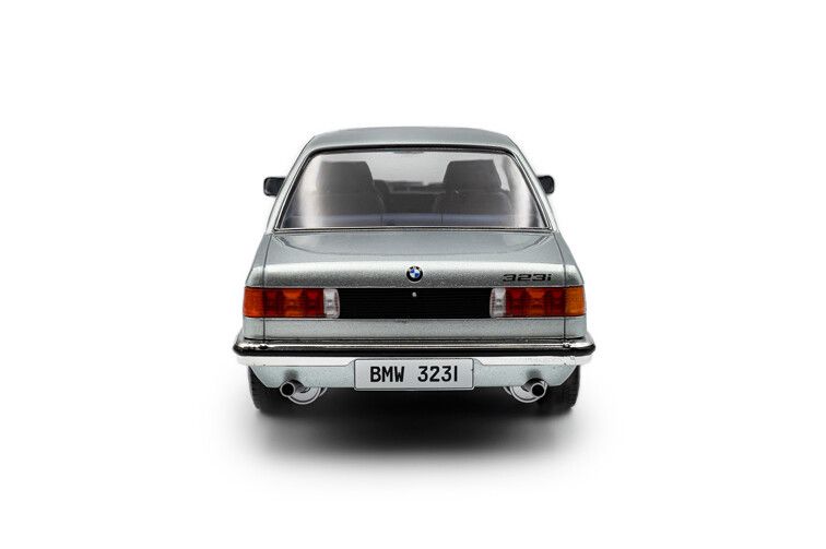 BMW 323I (E21) '80, blauw metallic (saphireblue) 1:18