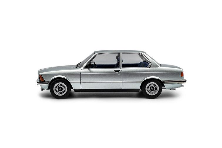 BMW 323I (E21) '80, blauw metallic (saphireblue) 1:18