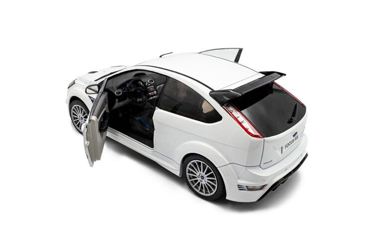 Ford Focus RS MK2 Pack RS Plus '09, wit (Frozen White) 1:18