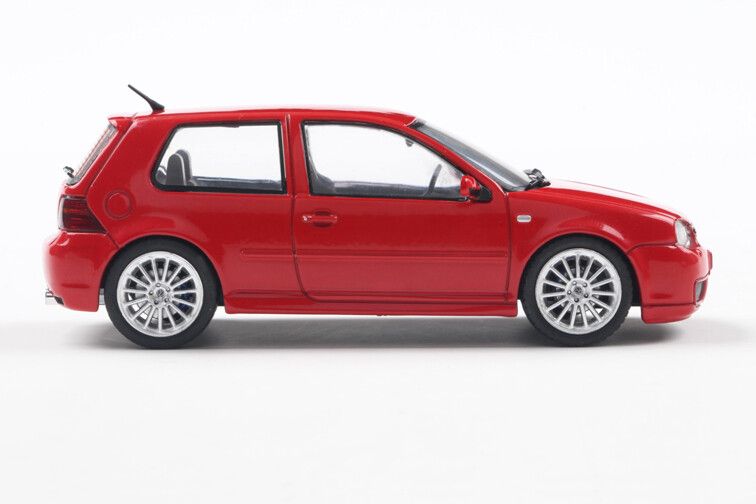 VW Golf IV R32 '03, rood (Toronto red)