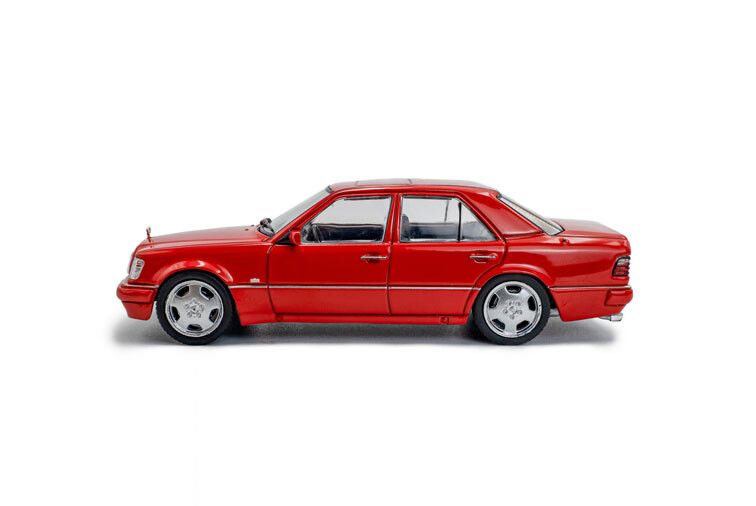 Mercedes Benz E60 AMG (W124) '94, rood