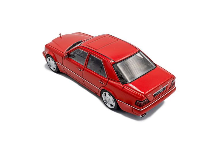 Mercedes Benz E60 AMG (W124) '94, rood