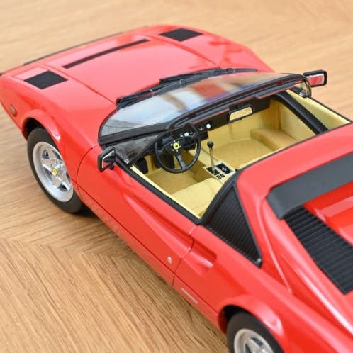 Ferrari 308 GTS 1982 Red / 1:18 / Norev