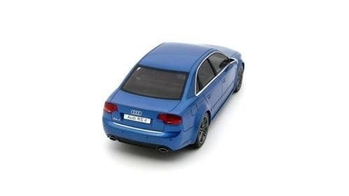 Audi RS 4 B7 Sedan Sprint Blue 2007 / 1:18 / OttOmobile