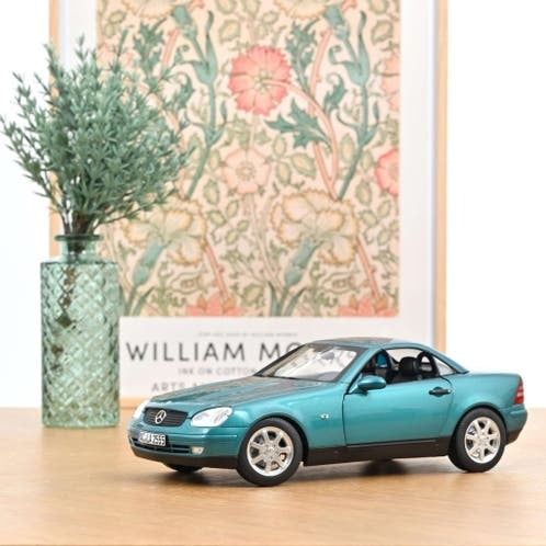Mercedes-Benz SLK 1996 Vivianit Green 1:18 / Norev