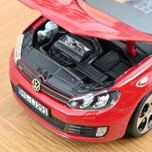 VW Golf GTI 2009 Tornado Red / 1:18 / Norev