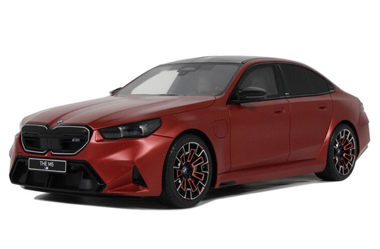 BMW M5 (G90) Pebble Beach Frozen Orange 2025 1:18 GT-Spirit