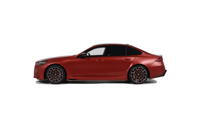 BMW M5 (G90) Pebble Beach Frozen Orange 2025 1:18 GT-Spirit