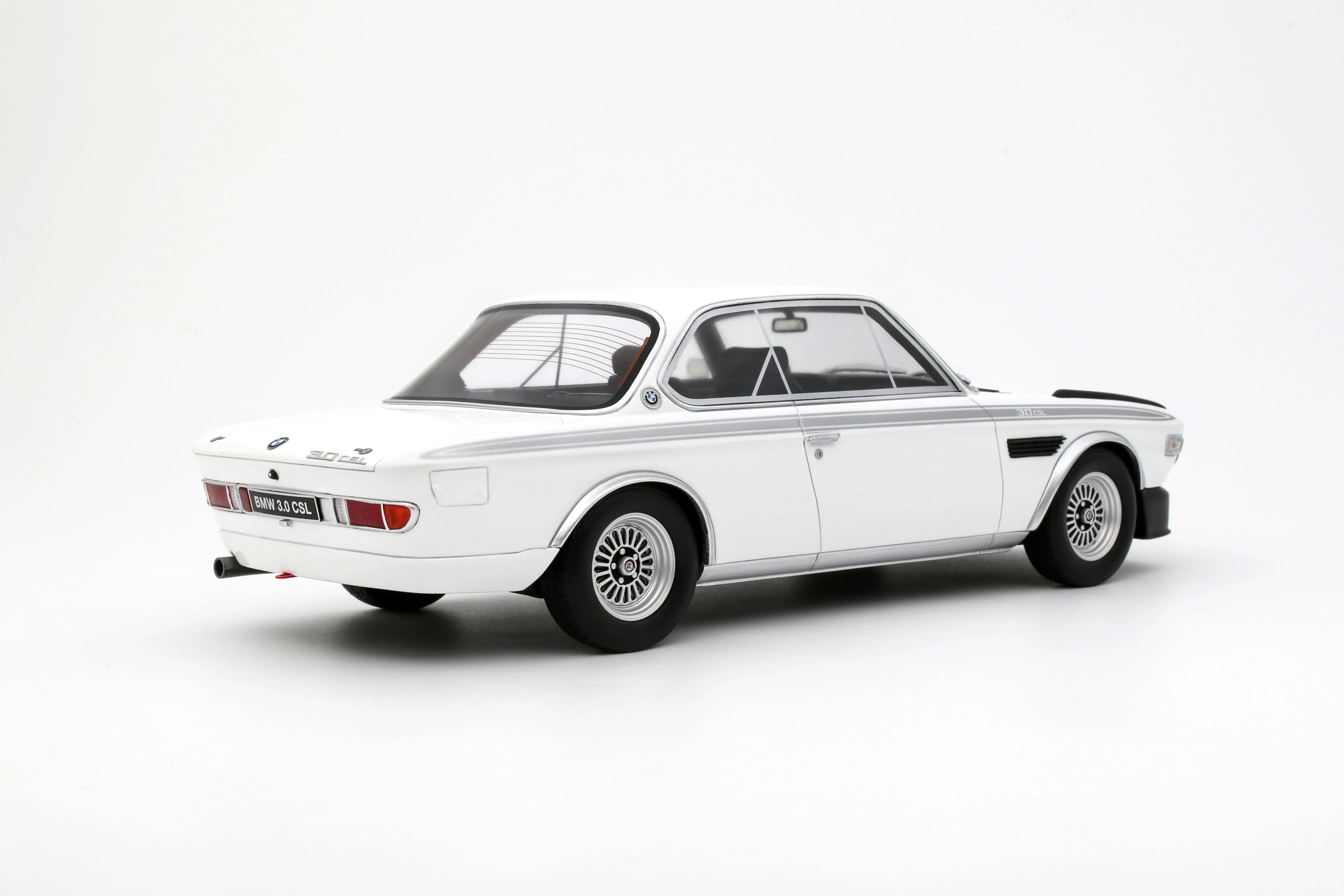 BMW 3.0 CSL Chamonix '72, wit 1:18