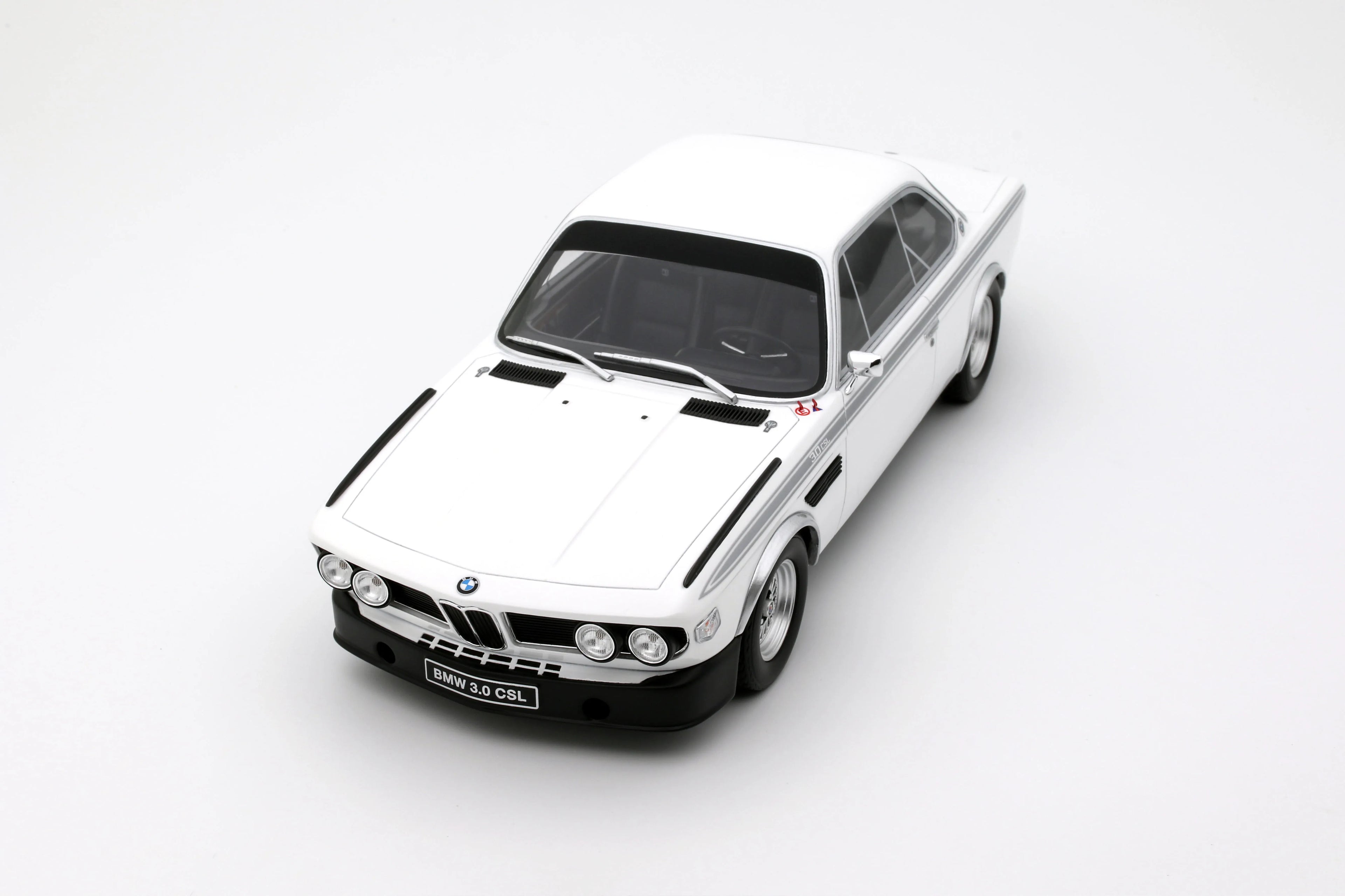 BMW 3.0 CSL Chamonix '72, wit 1:18