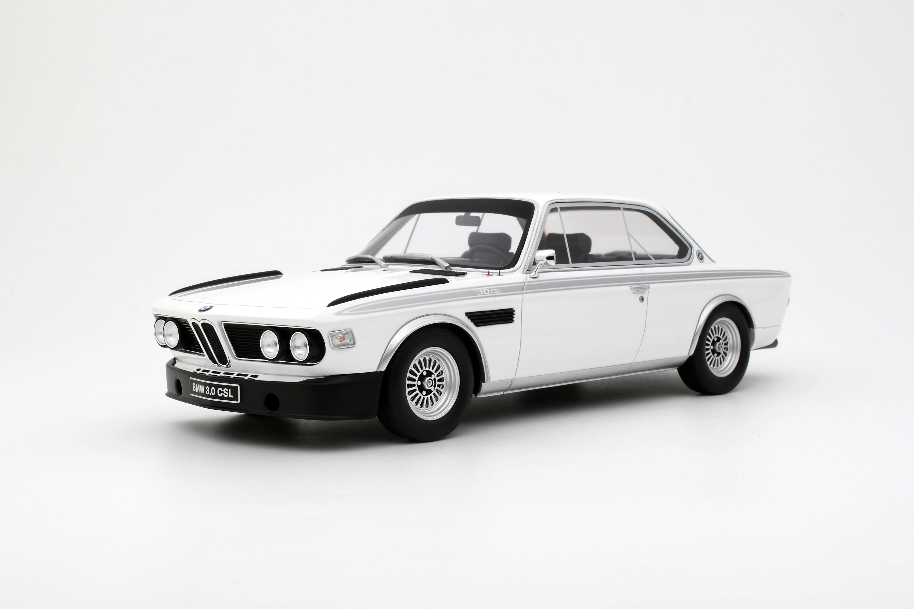 BMW 3.0 CSL Chamonix '72, wit 1:18