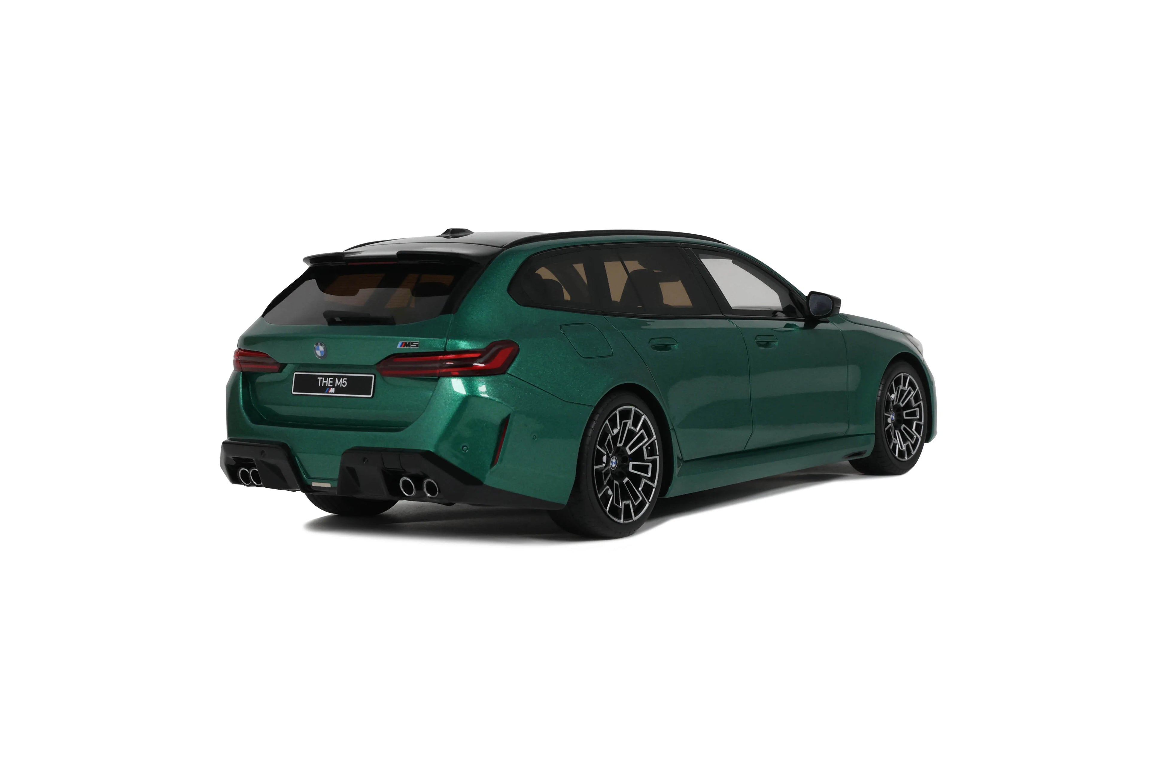 BMW M5 Touring '24, groen (Isle of Man green)