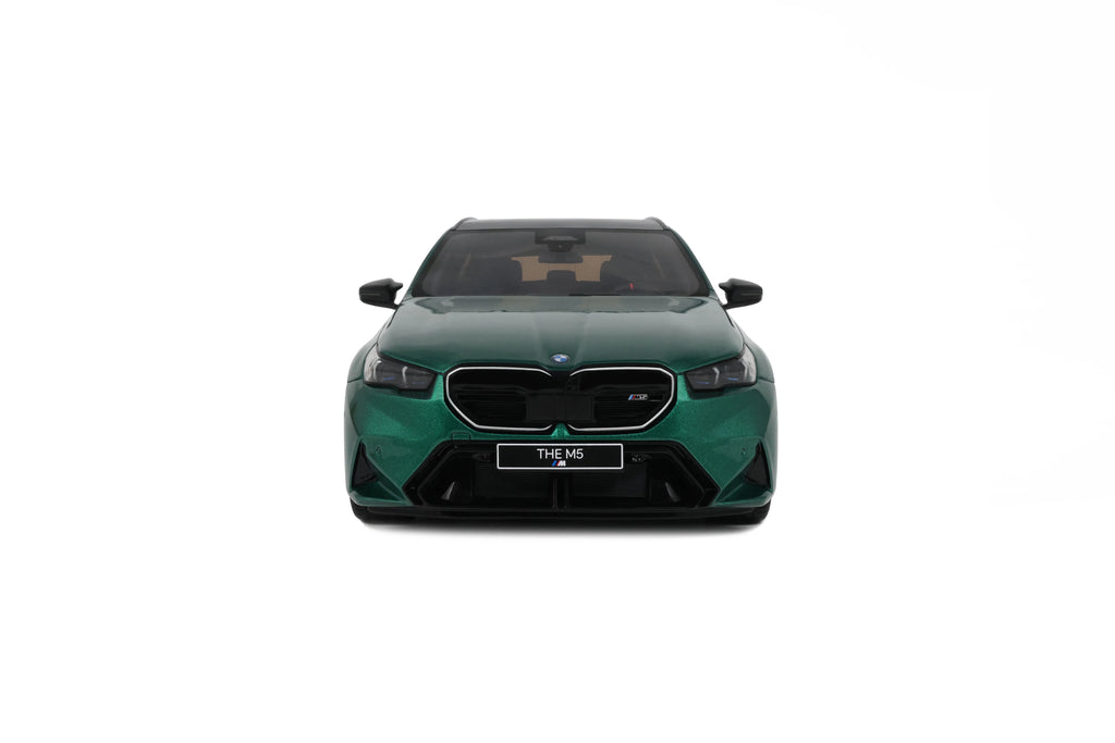 BMW M5 Touring '24, groen (Isle of Man green)