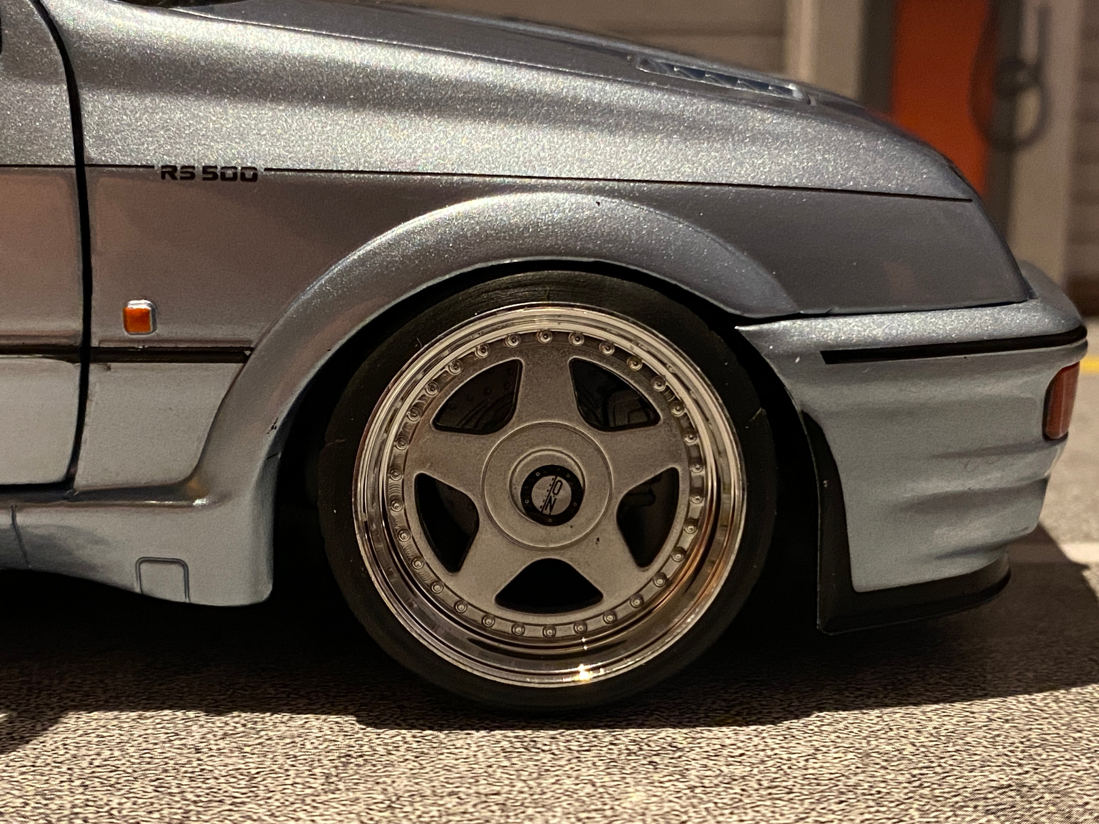 Ford Sierra RS500 '87, blauw (Tuning model) OZ Racing wheels