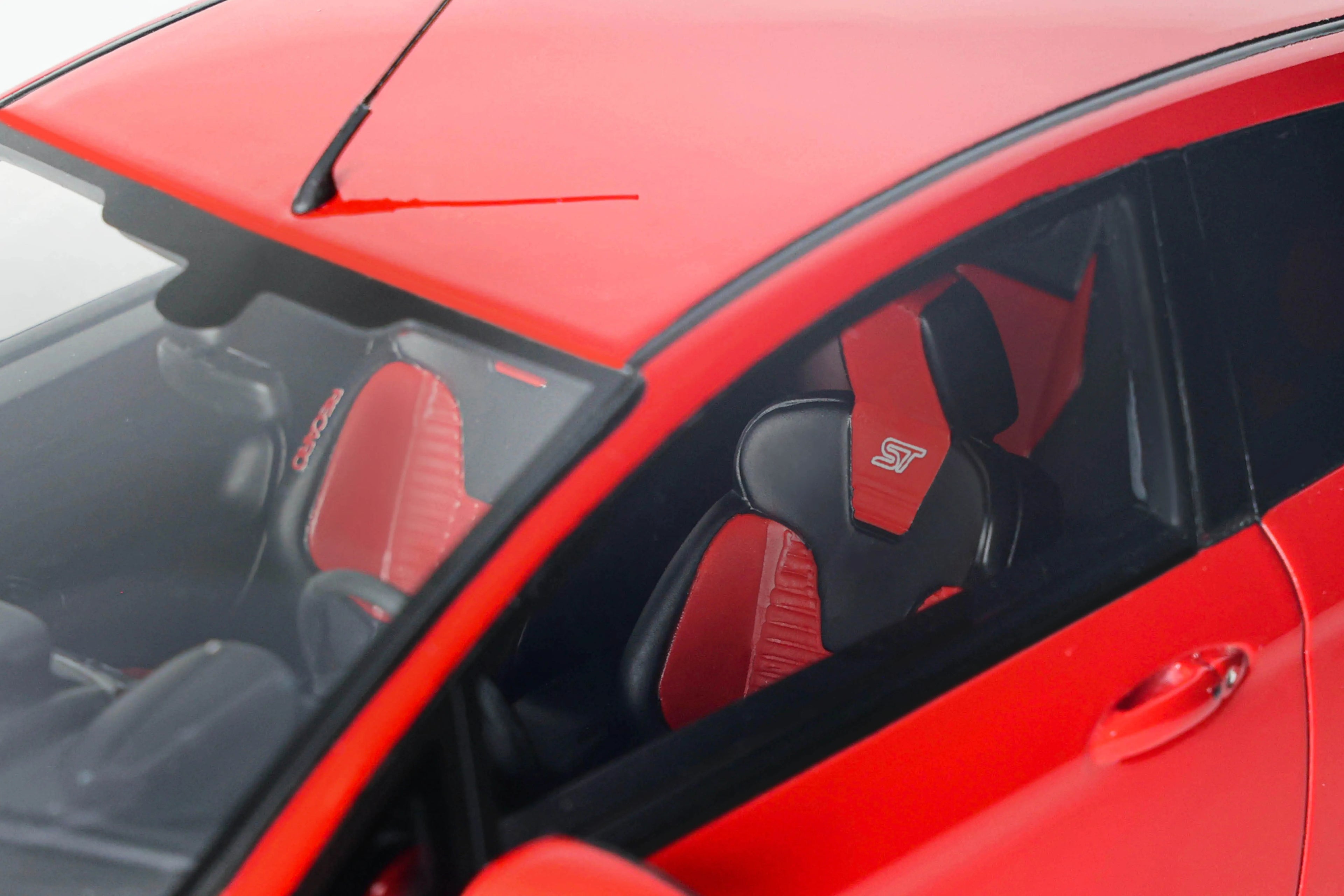 Ford Fiesta MK7 ST (Race Red) 1:18