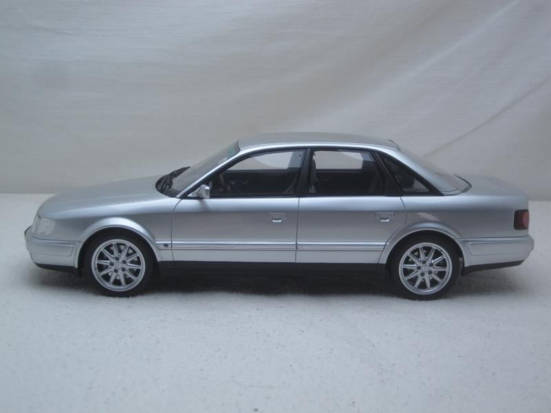 Audi 4.2 V8 Crystal Silver C6 1993 1:18