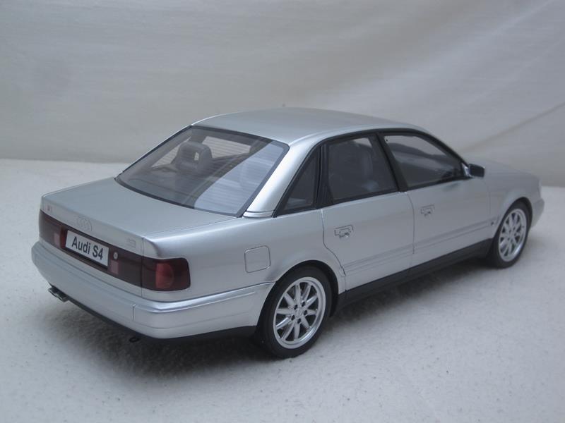 Audi 4.2 V8 Crystal Silver C6 1993 1:18