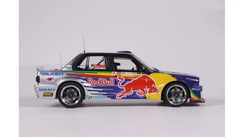 BMW E30 V8 DRIFT / OttOmobile / 1:18