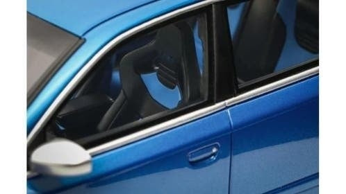 Audi RS 4 B7 Sedan Sprint Blue 2007 / 1:18 / OttOmobile