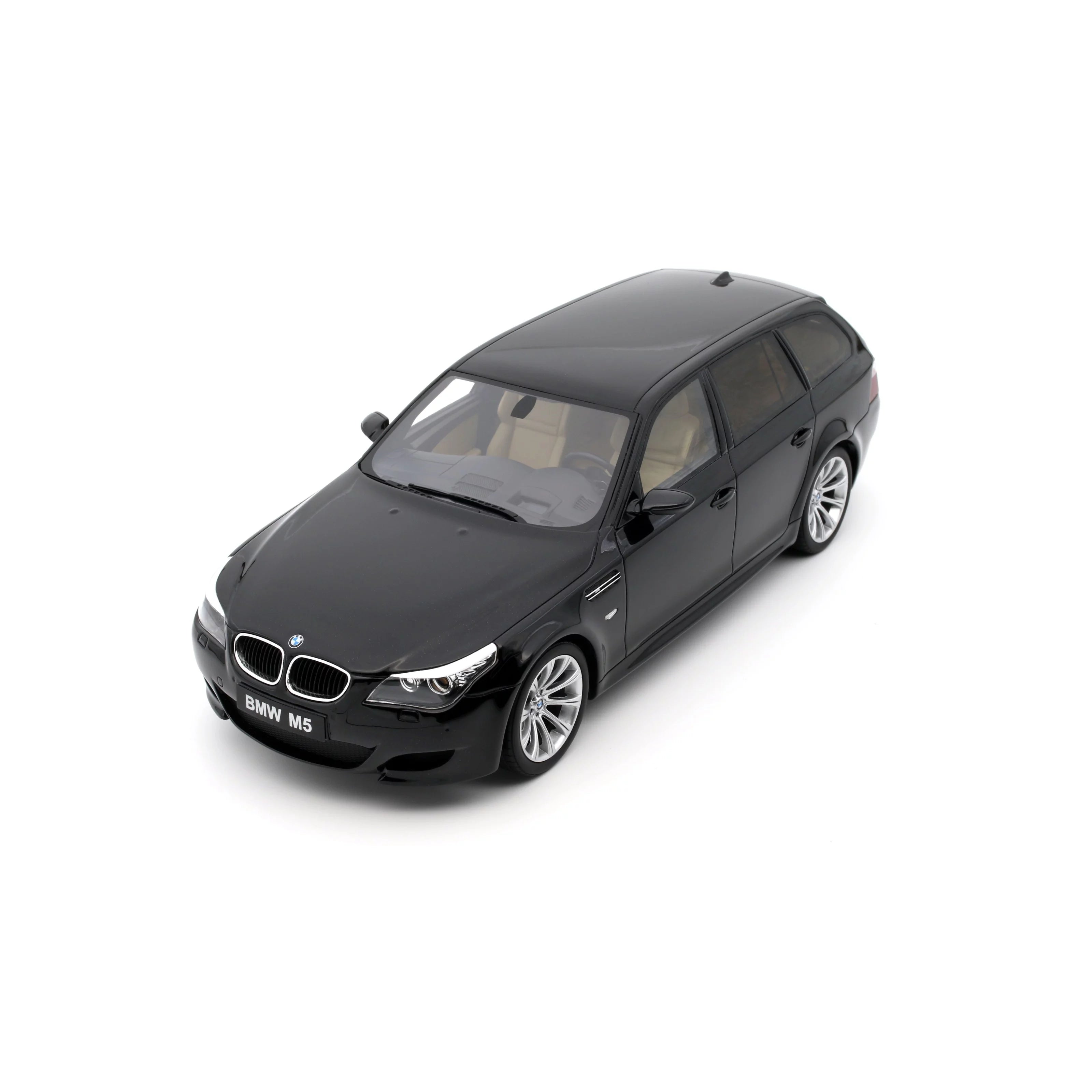 BMW M5 (E61) 2004, zwart 1:18