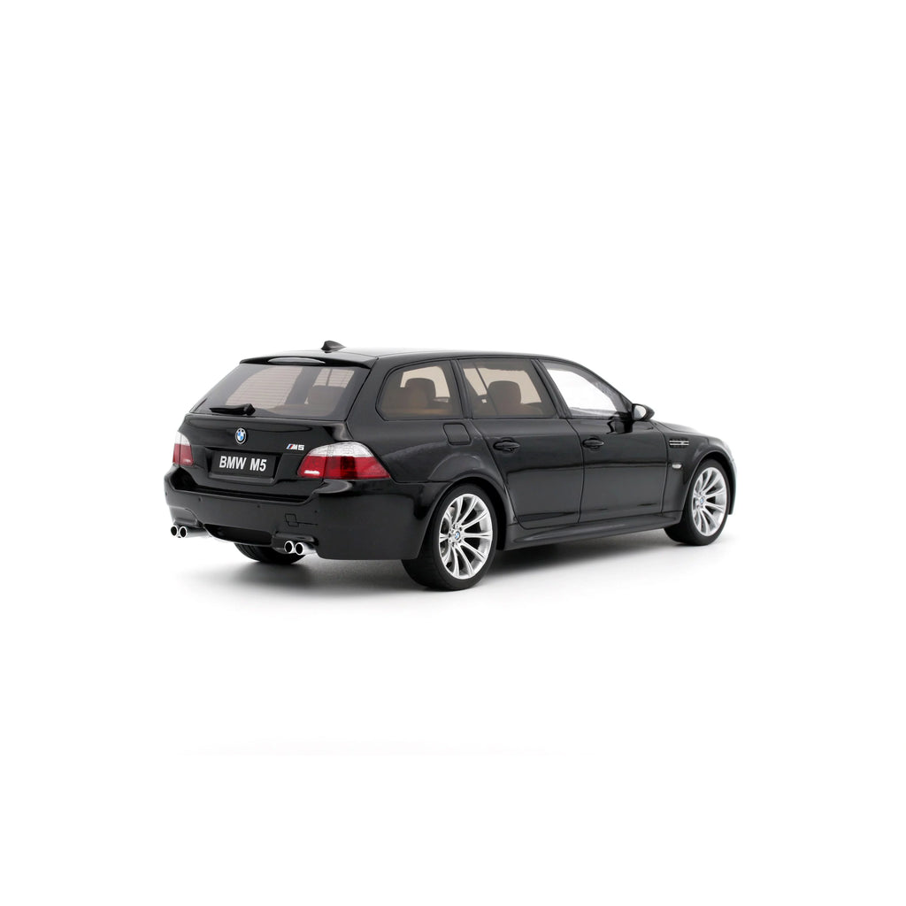 BMW M5 (E61) 2004, zwart 1:18